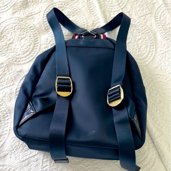 Tommy Hilfiger: NEW Women Nylon Navy back Pack. NWOT - Picture 3 of 10